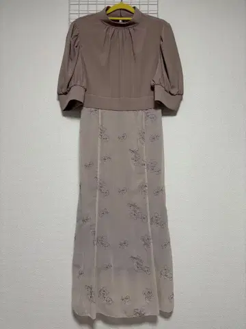 MAJESTIC LEGON 자수 도킹 원피스