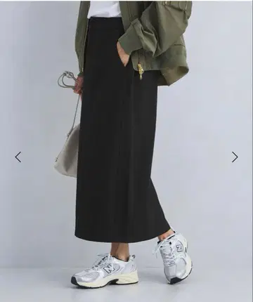 미사용 새상품 그린 라벨 릴랙싱 올마이 타이트 스커트