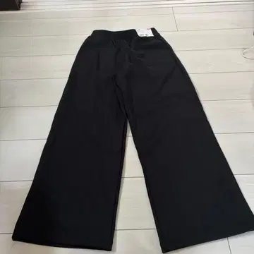 UNIQLO 드라이 맨투맨 와이드 팬츠 S 사이즈 블랙