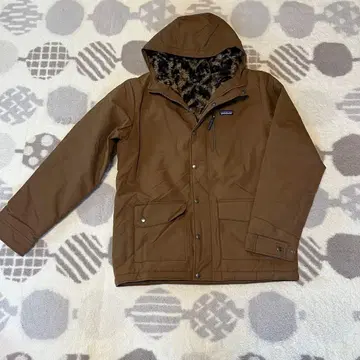 새상품급 XXL 파타고니아 보이즈 인퍼노 자켓 시착만 한 상품