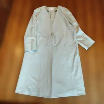 에니시스 온워드 V넥 자켓 코트