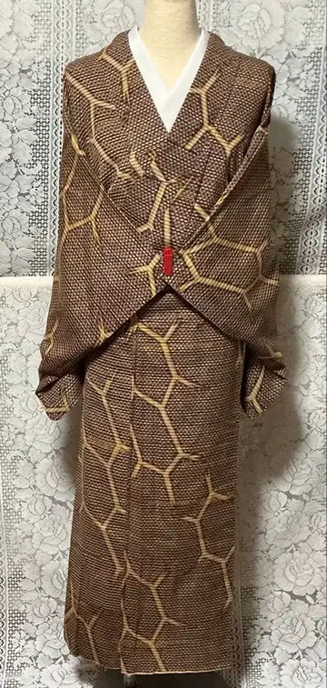 [ 앤티크 ] 기모노 순수 실크 거북이 등껍질 패턴 브라운 계열 A546