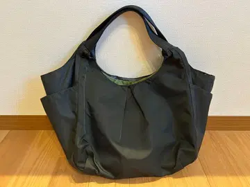 데모데 이모텔 미디? 카본 그레이 & 라임