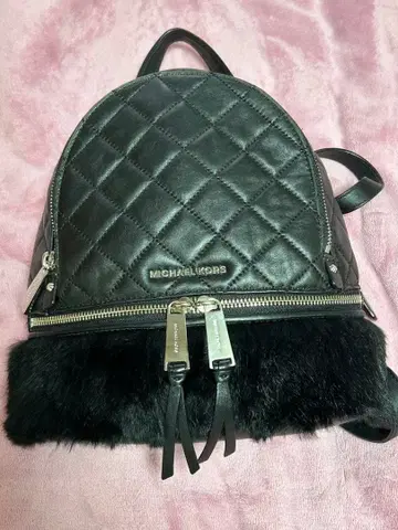 마이클코어스 가죽 백팩 퍼 블랙