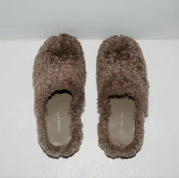 adametrope 퍼 샌들