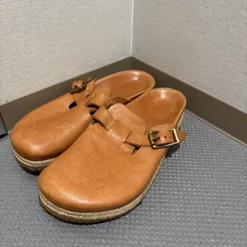 유케텐 브라운 가죽 클로그 샌들 버클 포함