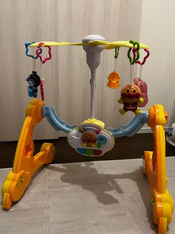 호빵맨 8WAY 워커까지 변신! 욕심쟁이 멜리