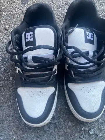 DC 스니커즈 블랙/화이트