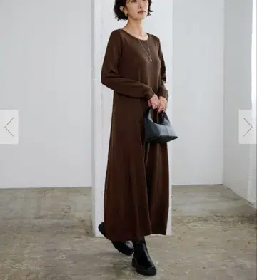 시착만 한 ur's 보트넥 롱 니트 원피스