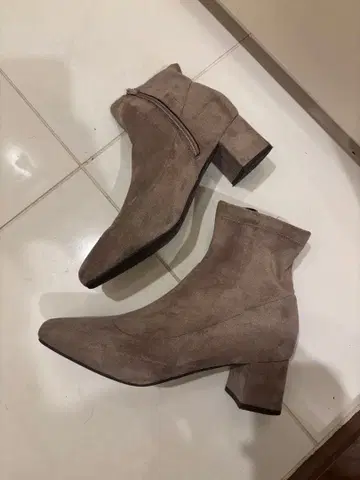 가격 인하 ORiental Traffic 베이지 스웨이드 부츠