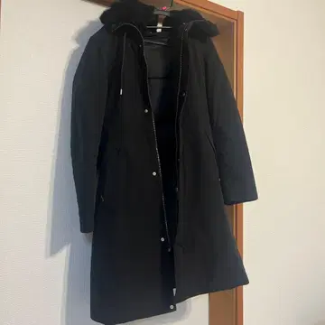 쉽스 블랙 후드 부착 자켓