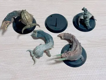 몬헌 피규어 세트 결품 있음