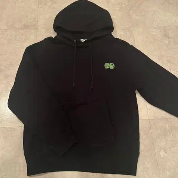 친한 마에스케 자수 후드티