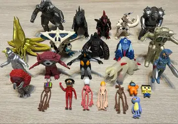 고질라 울트라맨 피규어 세트