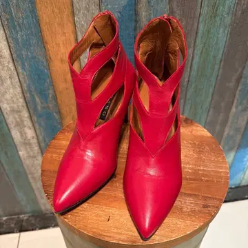 컨디션 최상!! 레드 가죽 하이힐 37 ( 24cm )