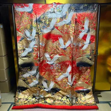 우치카케 이로 우치카케 순수 실크 금 자수 학