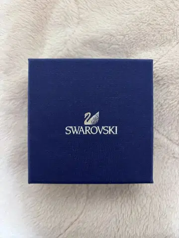 Swarovski 나비 디자인 귀걸이