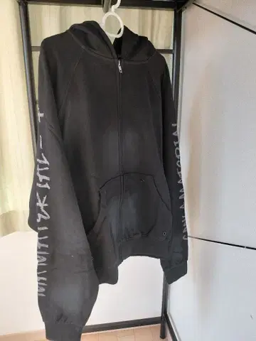 돌먼 지퍼 후드티 블랙