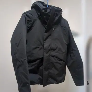 X Shelter 후드 부착 다운 자켓 S 사이즈 블랙