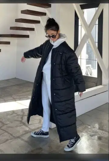 CHERI 블랙 롱 코트