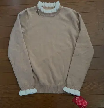 새상품 택 QVC &LOVE 앤러브 프릴 달린 베이지 니트 S