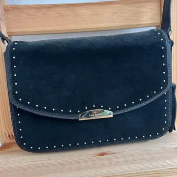 기간 한정 kate spade 스웨이드 숄더백 블랙