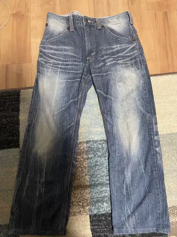 EDWIN 스트레이트 레그 데님