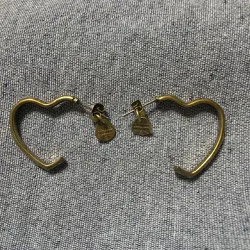 Limited Number 하트형 골드 후프 귀걸이