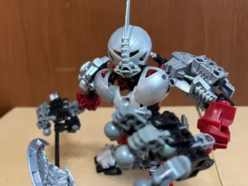 LEGO BIONICLE 8733 Axonn