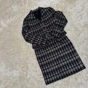 [새상품급] 트위드 수트 블랙 네이비 라메 노카라 M 사이즈