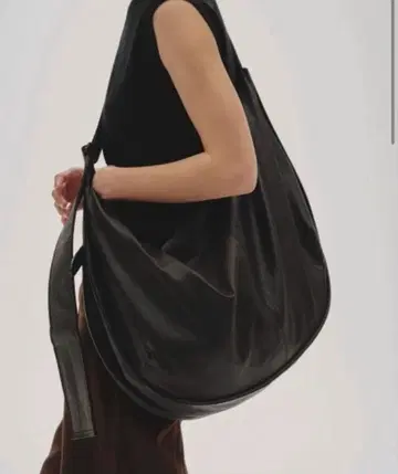 투데이풀 에코 가죽 숄더백 미사용 새상품