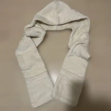 츠모리치사토 후드 부착 플리스 머플러