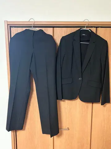 스타일 노트 15A 블랙 팬츠 수트