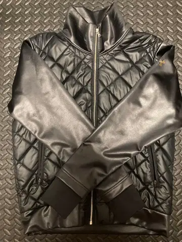 [ 새상품급 ] 언더아머 그랜드 코트 퀼팅 블랙 XL