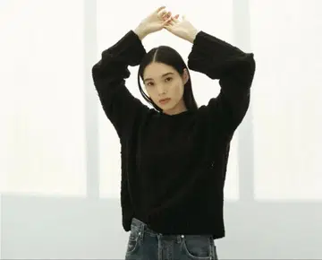 GALLARDAGALANTE NAVY 부클레 백 오픈 니트