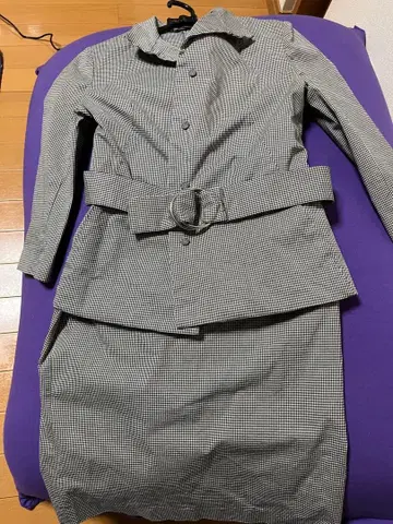 (새상품급) STRAWBERRY-FIELDS 체크 무늬 정장 세트