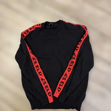 로고 블랙 니트 스웨터 S 사이즈