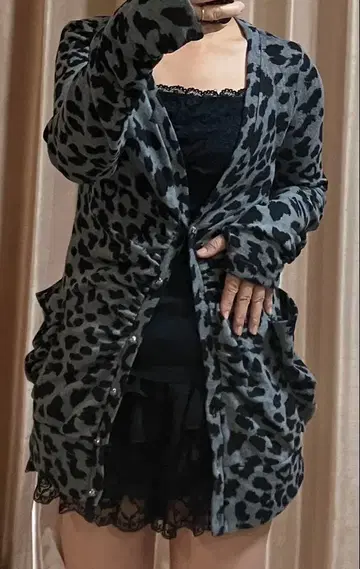 y2k 00s 헤이세이 갸루 리 표범 무늬 다크코어 dia 계열