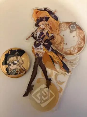 원신 나비아 아크릴 스탠드와 캔뱃지 세트