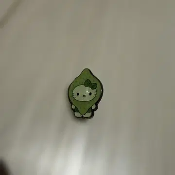 간사이 만박 일본관 한정판 모 키티 핀 배지