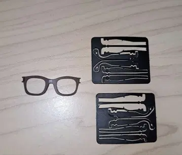 딜러제 미니어처 안경