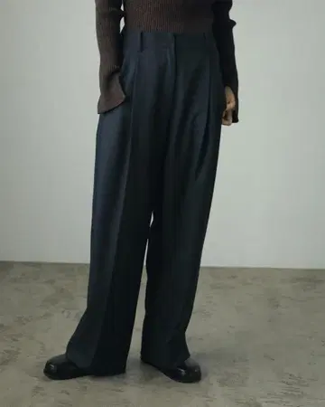 anuke Heather Tuck Pants 네이비 38