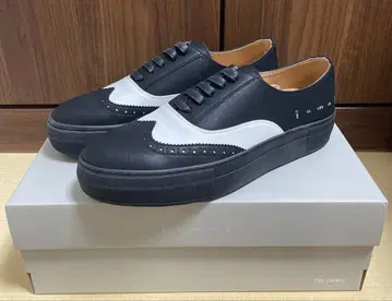 CRIMIE WINGTIP SNEAKER / 윙팁 스니커즈 27