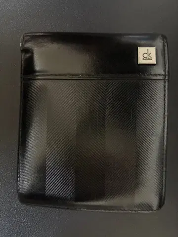 Calvin Klein 블랙 이단 접이식 지갑