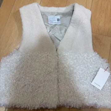 미사용품 PASSION 파시오네 에코 퍼 베스트