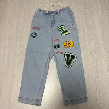 steezmind의 귀여운 패치가 달린 데님 팬츠 스트리트