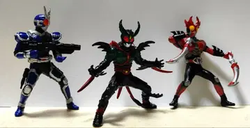 가면라이더 아기토 액션 피규어 3체 세트