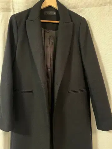 블랙 싱글 버튼 체스터 코트