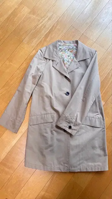 Shower Party 스텐카라 코트 베이지 안감 리버티 사이즈 M