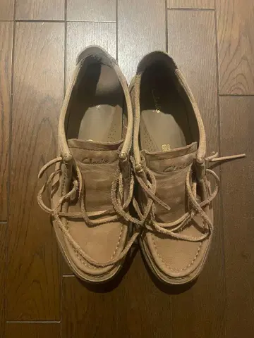 Clarks 왈라비